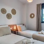 Διαμέρισμα Garden Aranya - Pool, Gym And Coworking Space