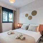 Garden Aranya - Pool, Gym And Coworking Space * Εστεπόνα