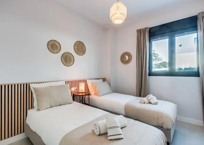 Garden Aranya - Pool, Gym And Coworking Space Apartment Estepona