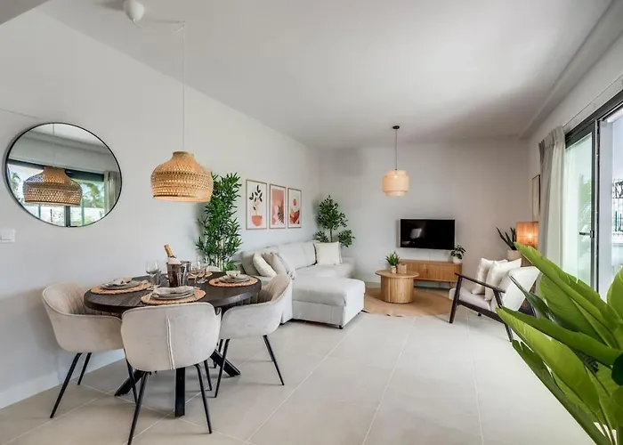 Garden Aranya - Pool, Gym And Coworking Space Apartment *