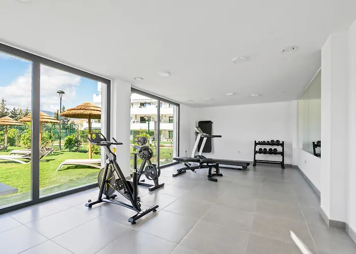 Garden Aranya - Pool, Gym And Coworking Space